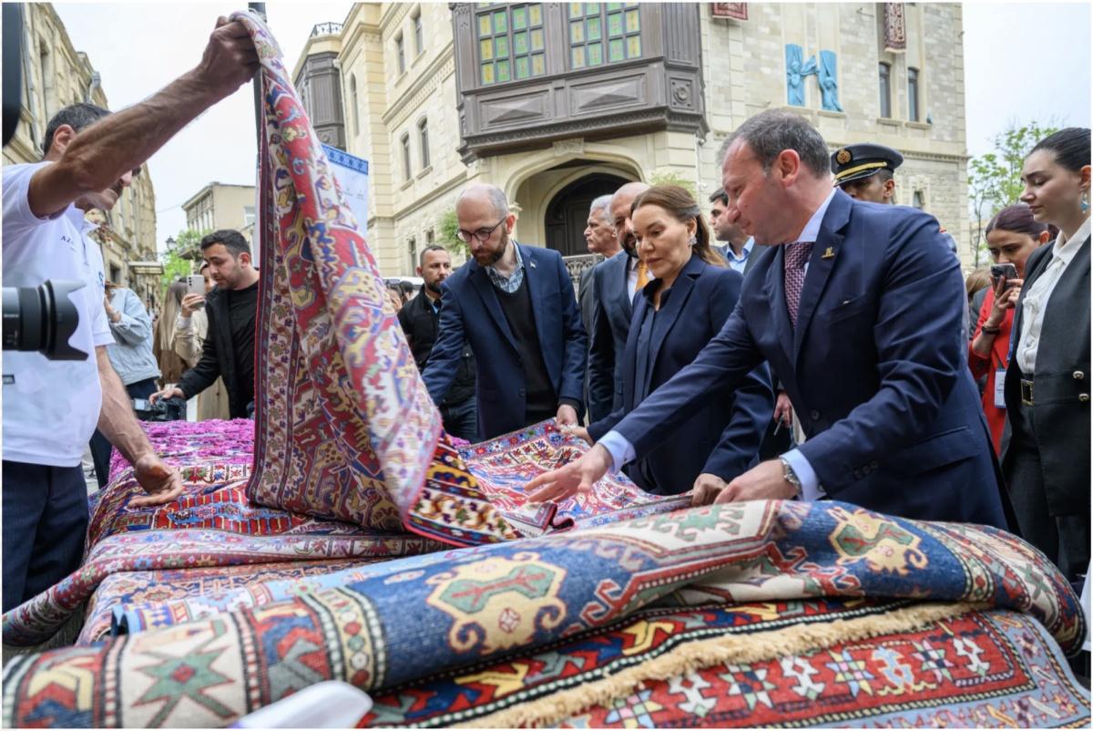 Dialogue et mémoire : la visite de SAR Lalla Hasnaa à Bakou, entre hommage et coopération culturelle Dialogue et mémoire : la visite de SAR Lalla Hasnaa à Bakou, entre hommage et coopération culturelle