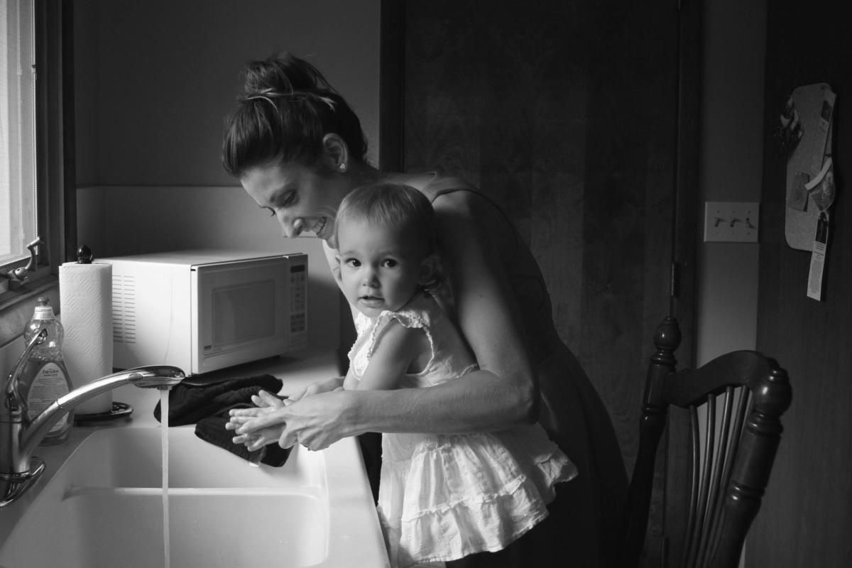 Être maman et ne pas aller bien : oser briser le tabou de l'épuisement maternel.