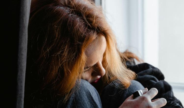 Solitude choisie vs solitude subie : Comprendre ce besoin d’espace