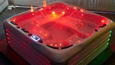 Jacuzzi, spa, and steam room