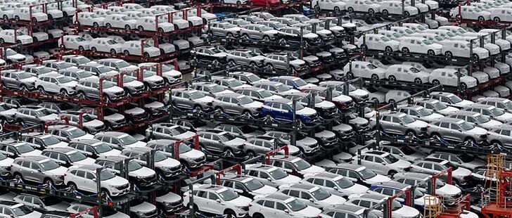 La burbuja del coche eléctrico estalla en China 
