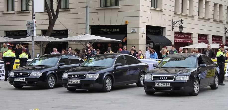 Sánchez amplía la plantilla con 66 nuevos chóferes para altos cargos