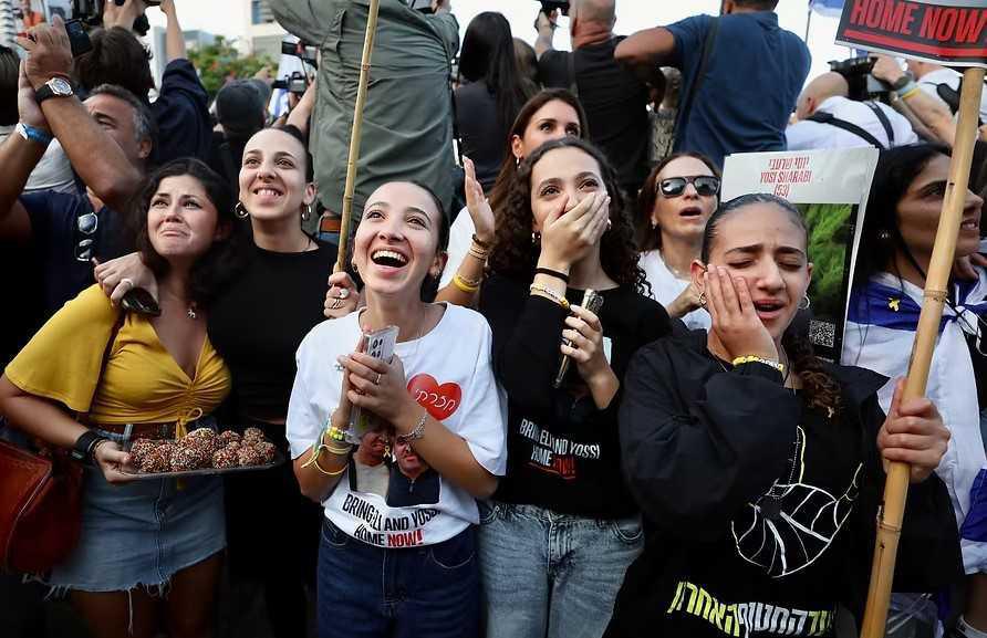 Los 20 rehenes israelíes vivos que quedaban en manos de Hamás ya son libres Los 20 rehenes israelíes vivos que quedaban en manos de Hamás ya son libres