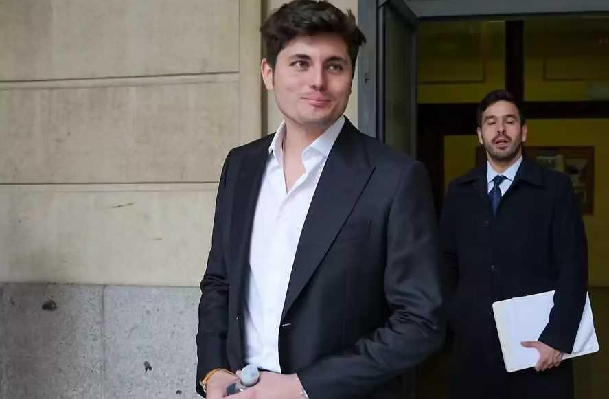 La Fiscalía exige condena para Antonio Maestre tras agredir al periodista Vito Quiles La Fiscalía exige condena para Antonio Maestre tras agredir al periodista Vito Quiles