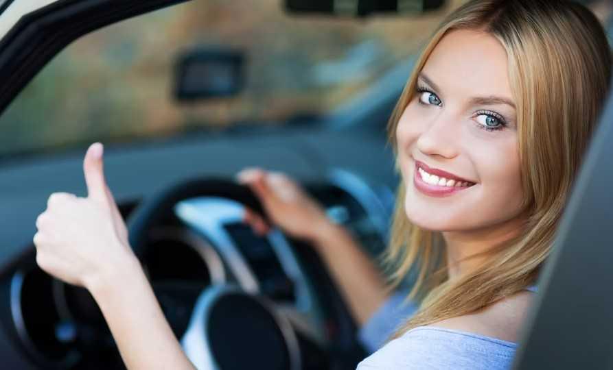 La UE da el sí definitivo al carné a los 17 años La UE da el sí definitivo al carné a los 17 años