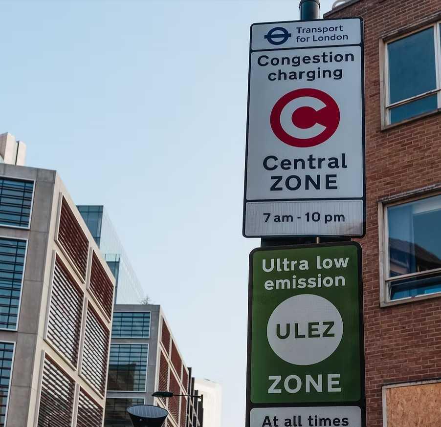 Londres aplicará un peaje diario incluso a vehículos eléctricos. Londres aplicará un peaje diario incluso a vehículos eléctricos.