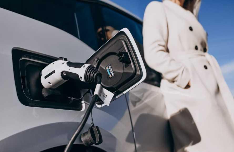 La UE retrasa la prohibición de los motores de combustión a 2040