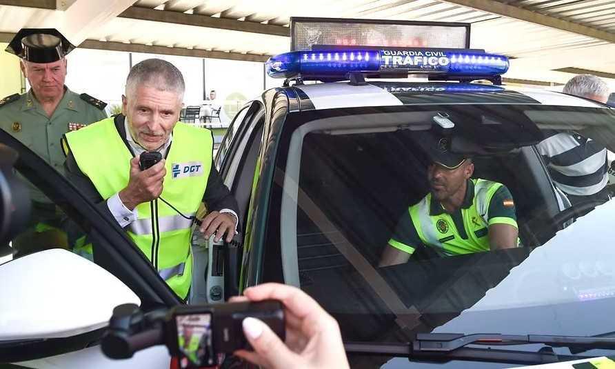 Los Mossos estrenan coches mientras Marlaska sólo compra la mitad de los que prometió a la Guardia Civil