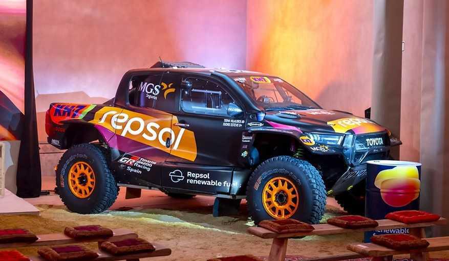 Toyota presenta sus equipos para el Dakar Toyota presenta sus equipos para el Dakar