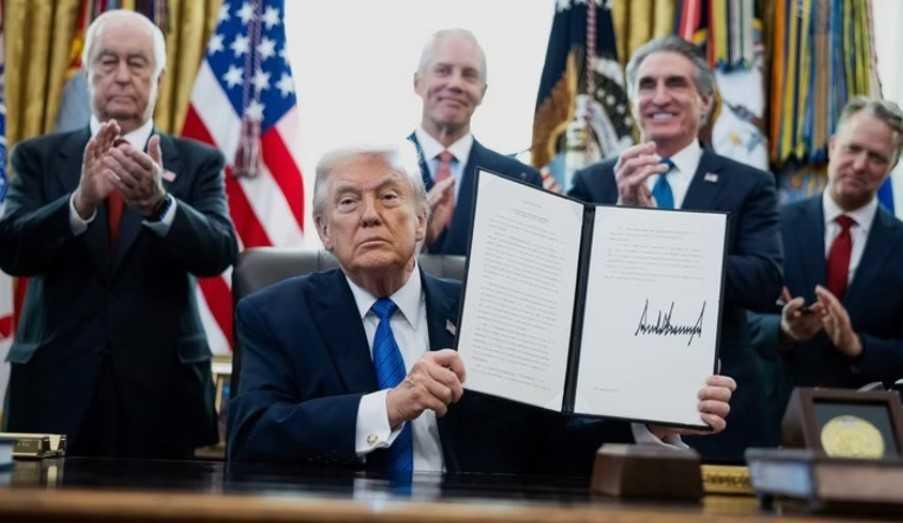 -Trump ordena celebrar una carrera de Indycar en las calles de Washington 