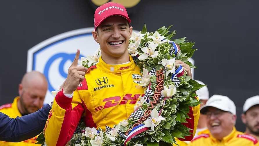 Alex Palou domina y gana en Alabama 