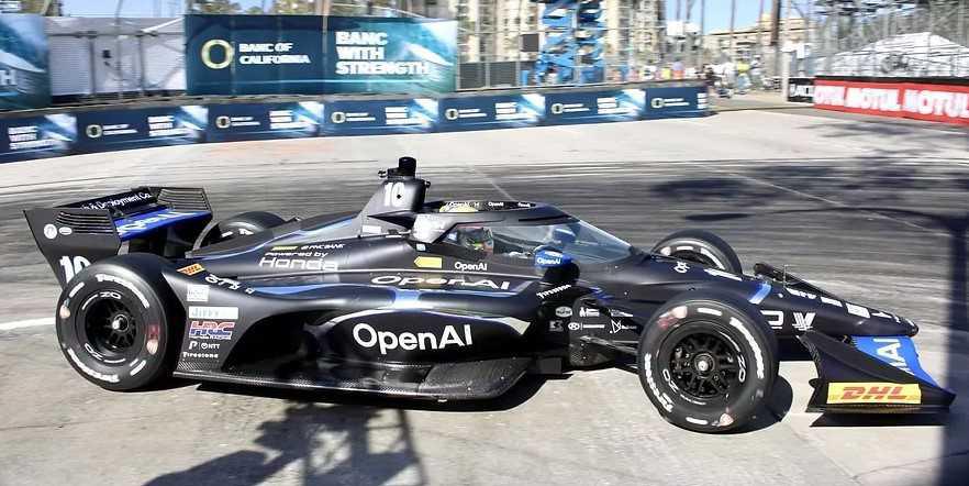 Alex Palou firma en Long Beach su tercera victoria de la temporada