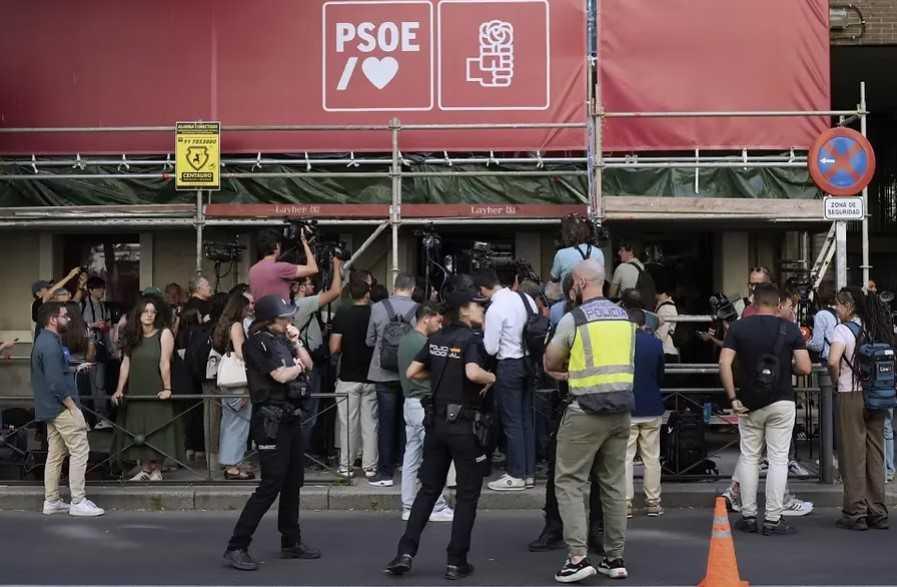 La UCO detecta 52 facturas falsas del PSOE en la causa de la financiación irregular La UCO detecta 52 facturas falsas del PSOE en la causa de la financiación irregular