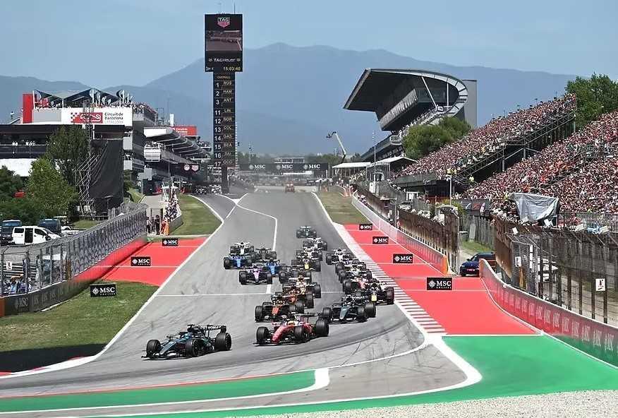 Hamilton logra una brillante victoria para Ferrari en el G.P. de Cataluña