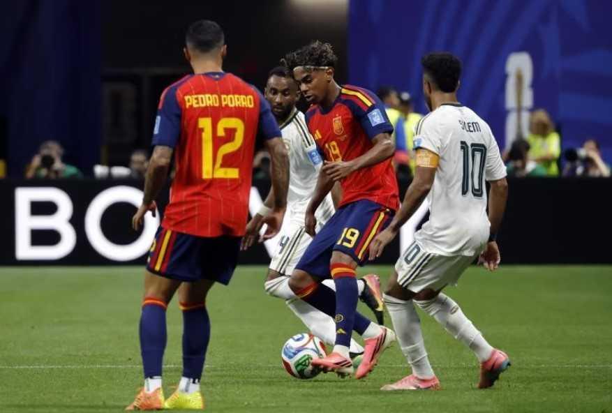 España se sacude los fantasmas con goleada ante Arabia Saudí
