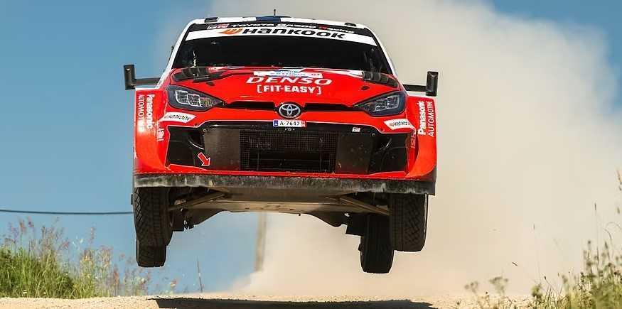 Sami Pajari consigue una victoria histórica en el WRC.
