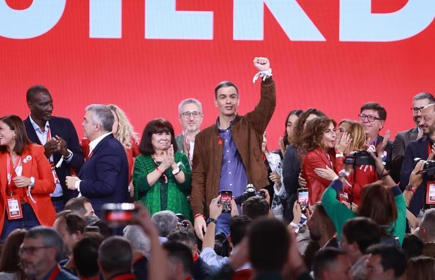 Quizá el PSOE deba desaparecer Quizá el PSOE deba desaparecer