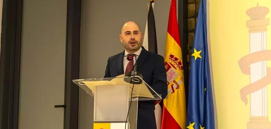 Imputan por prevaricación al delegado del Gobierno en Ceuta 