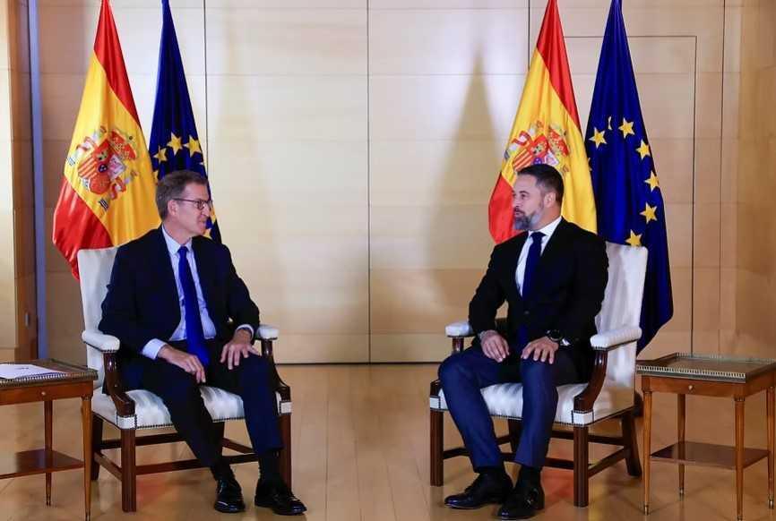PP y Vox se disparan hasta los 205 escaños por la crisis de Ceuta con un PSOE en caída libre