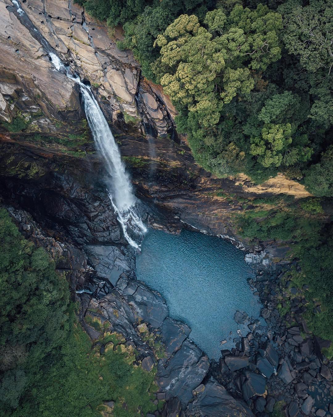 The Enchanting Waterfalls of Sri Lanka: A Nature Lover’s Paradise