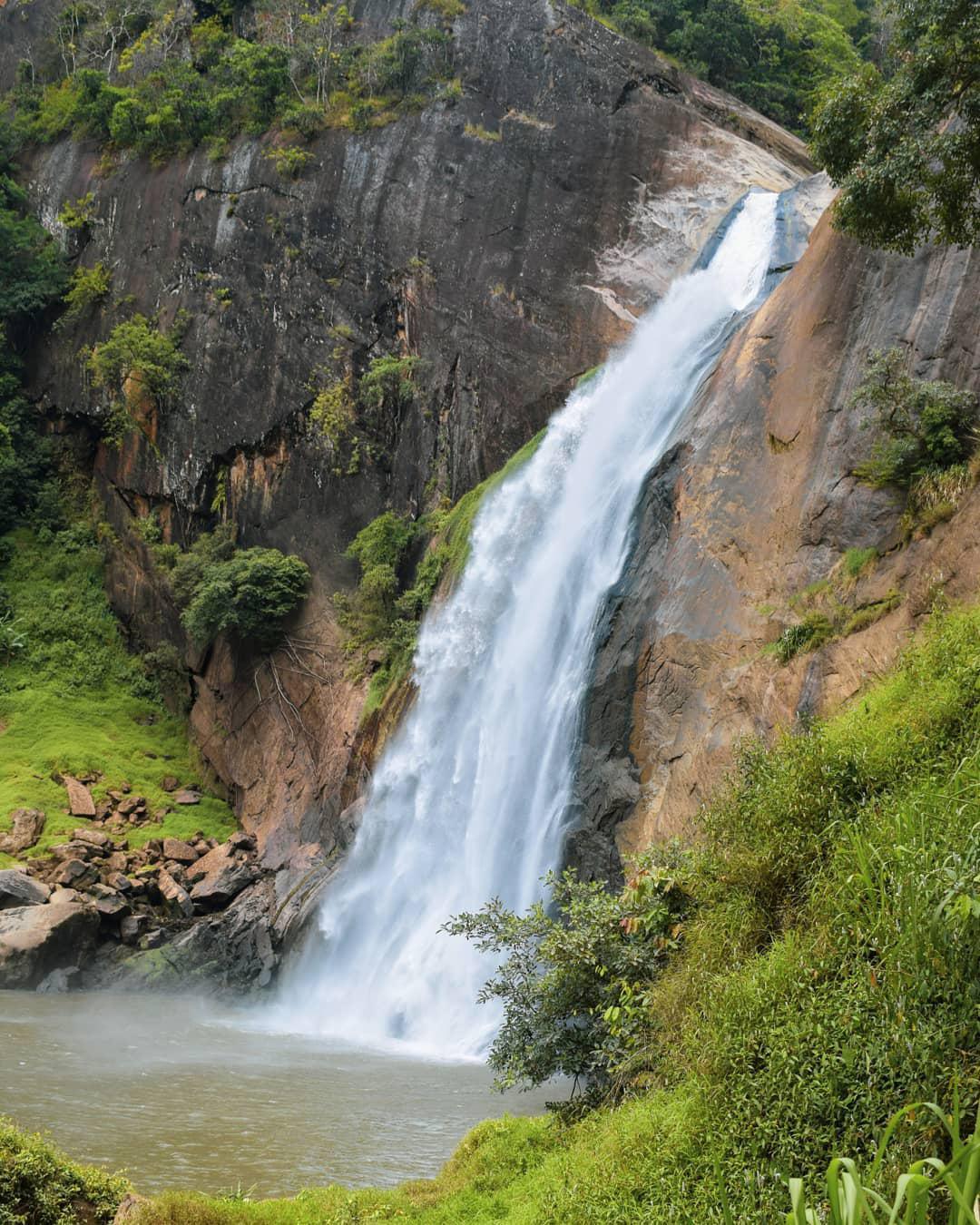The Enchanting Waterfalls of Sri Lanka: A Nature Lover’s Paradise