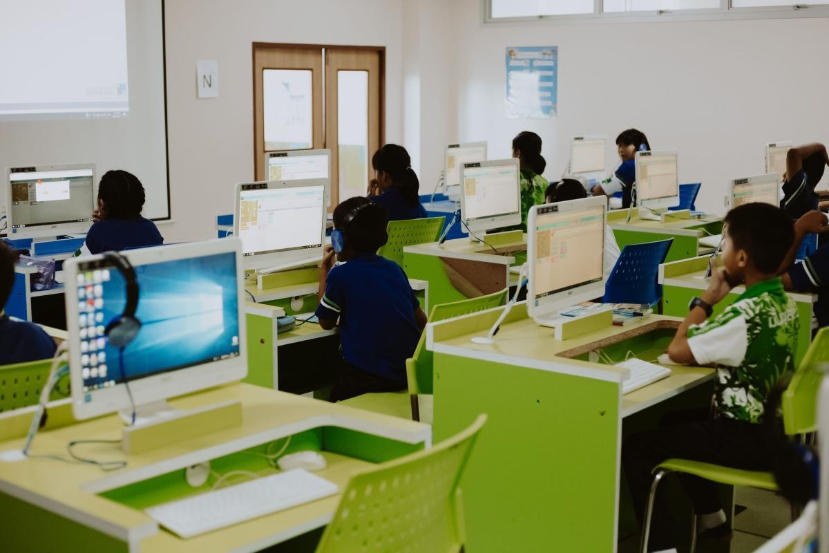 Pourquoi la Norvège fait marche arrière sur les écrans à l'école