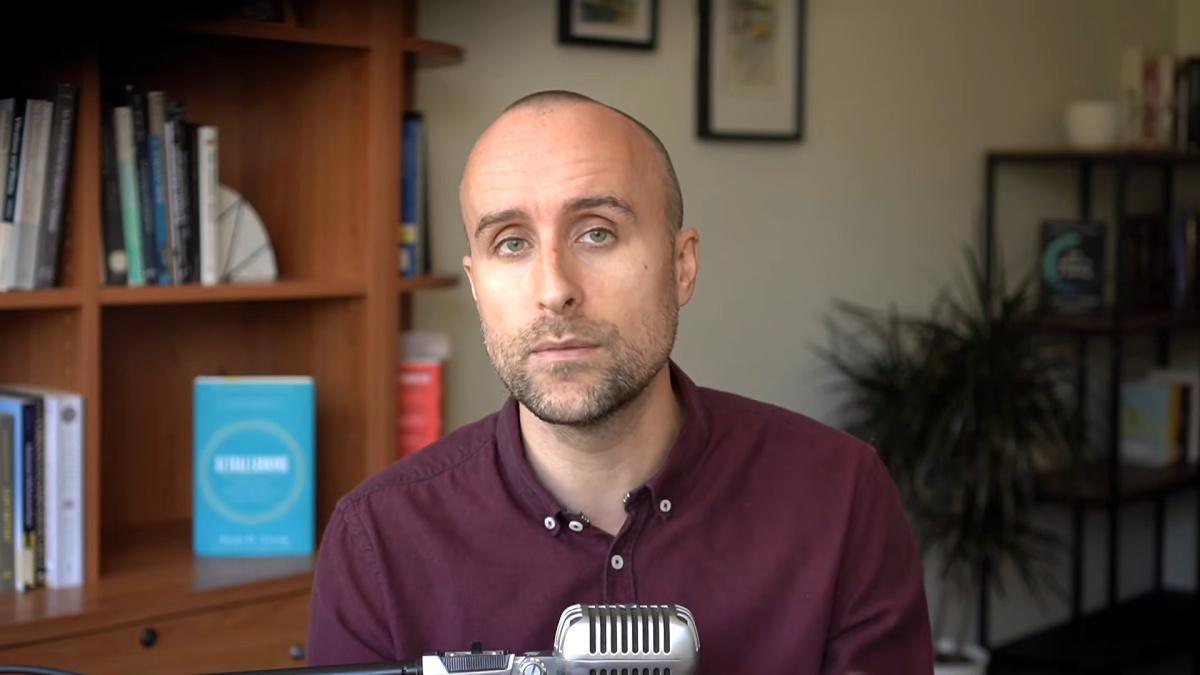 Mémoire : la méthode simple qui bat les cartes mentales, selon Scott Young