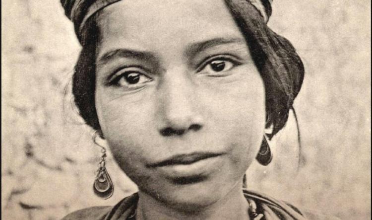 Entre deux rives : Xavier Le Clerc dévoile les blessures cachées de la colonisation française