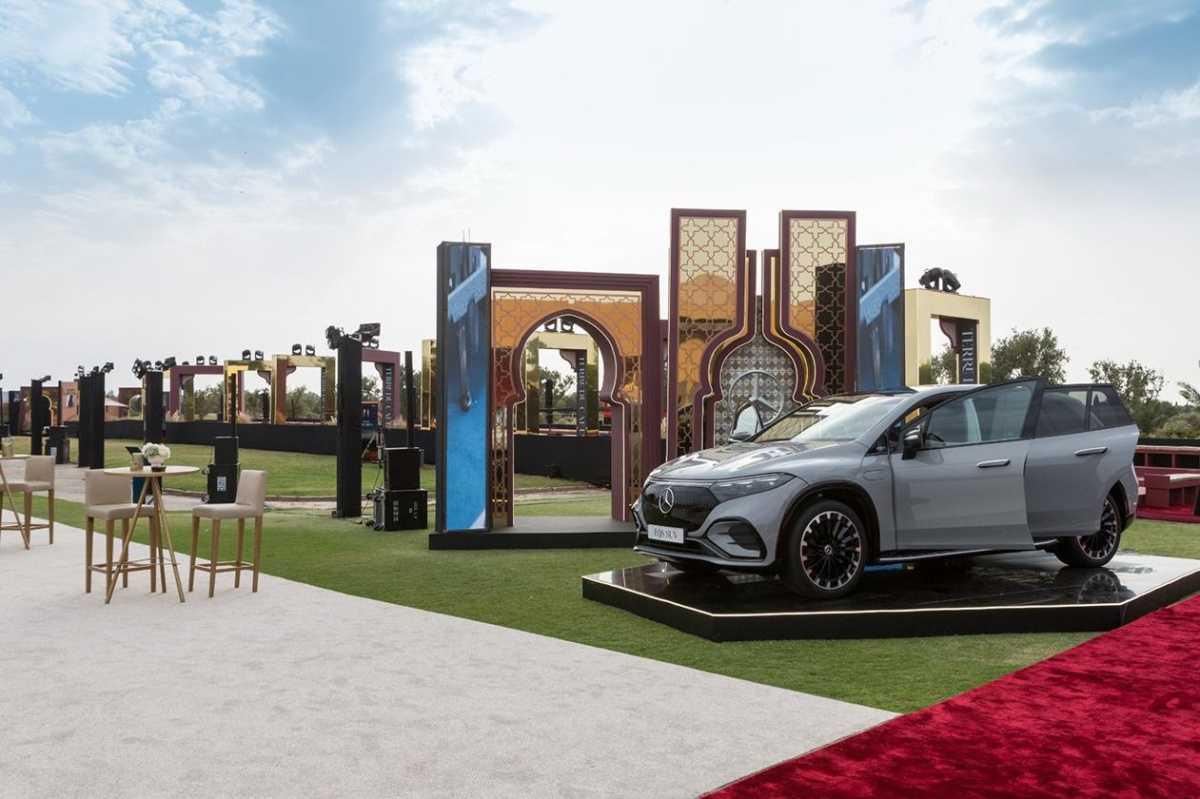 Le Caftan marocain célèbre les traditions sahariennes lors d'un défilé exceptionnel à Marrakech Le Caftan marocain célèbre les traditions sahariennes lors d'un défilé exceptionnel à Marrakech