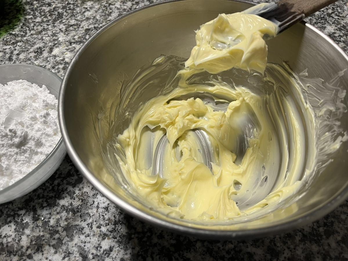 Pâte à tulipe et cigarette Pâte à tulipe et cigarette