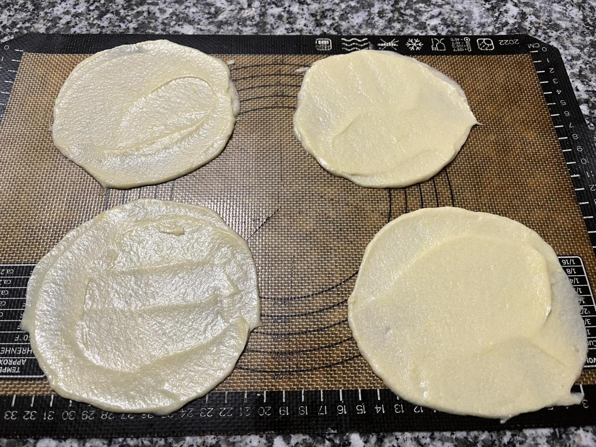 Pâte à tulipe et cigarette Pâte à tulipe et cigarette