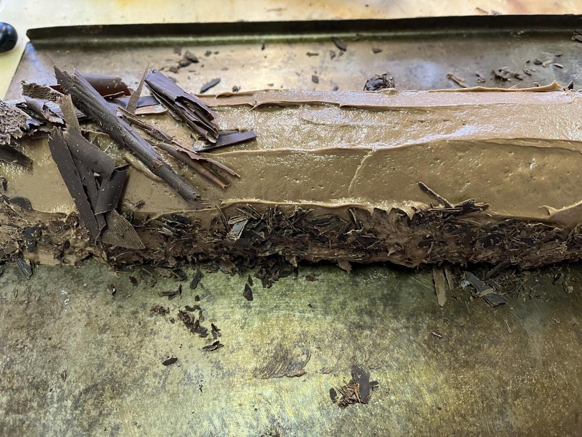 Montage d'une buche forêt noire