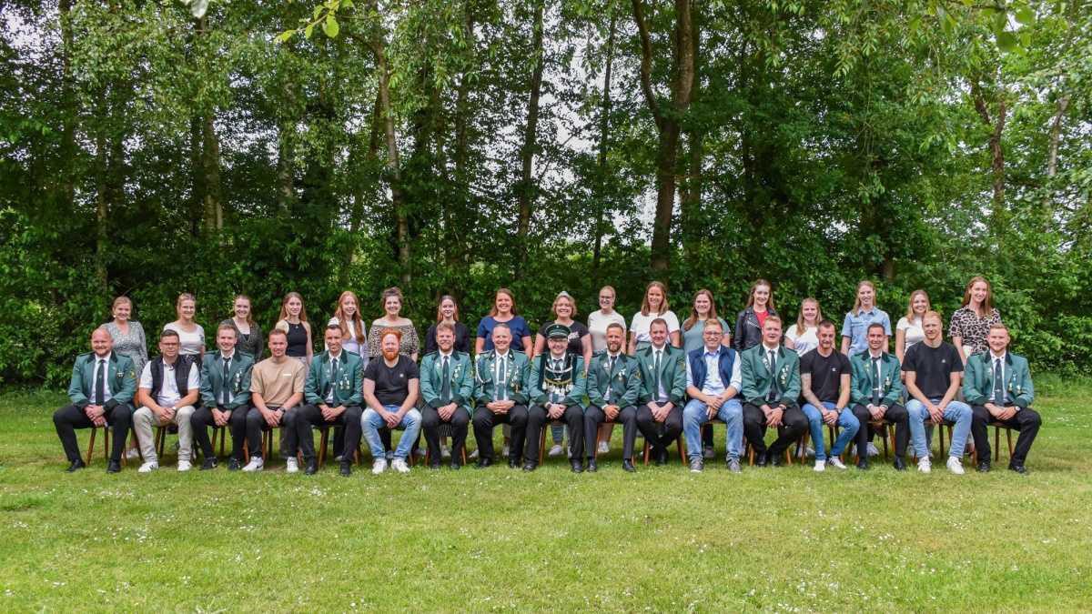 Michael Hackmann erringt die Königswürde in Dörpen Michael Hackmann erringt die Königswürde in Dörpen