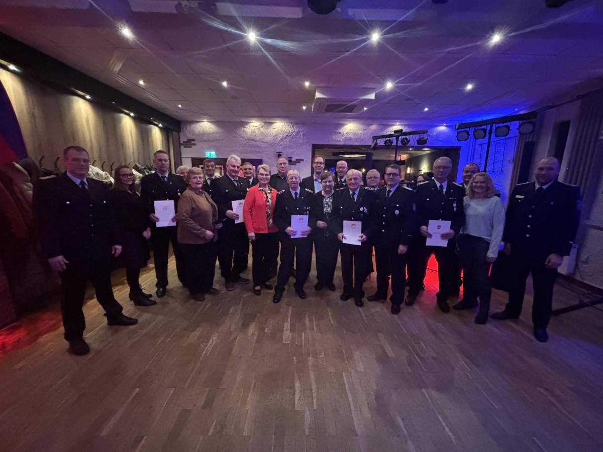 Feuerwehrfest mit besonderen Ehrungen