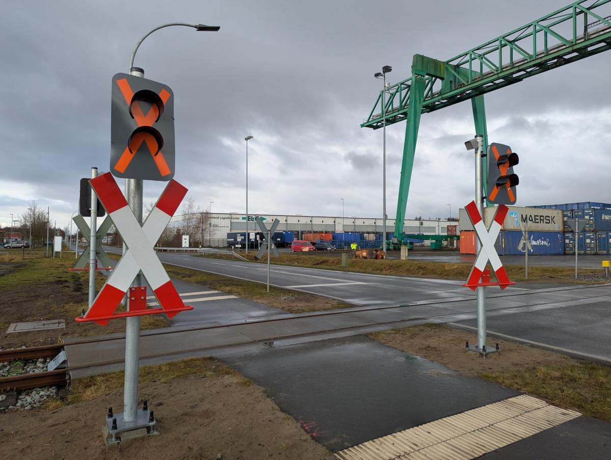 Neue Bahnübergangsampeln im GVZ