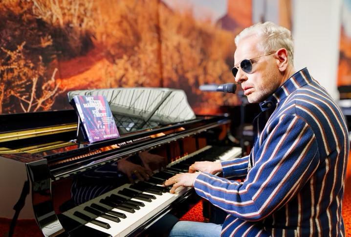 Bertram Engel – „Mit alten Männern spiele ich nicht“ – Live in Dörpen Bertram Engel – „Mit alten Männern spiele ich nicht“ – Live in Dörpen