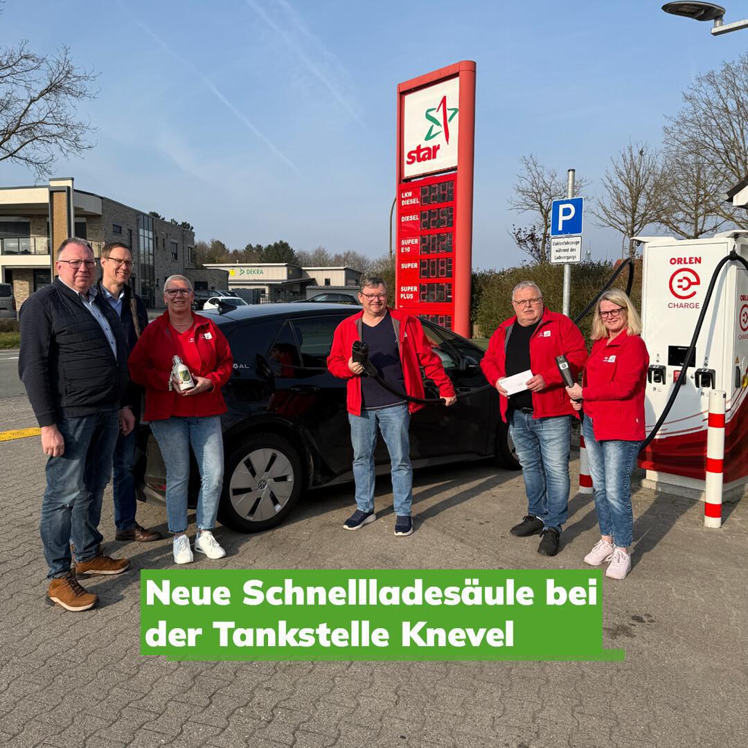 Neue Schnellladesäule bei der Tankstelle Knevel