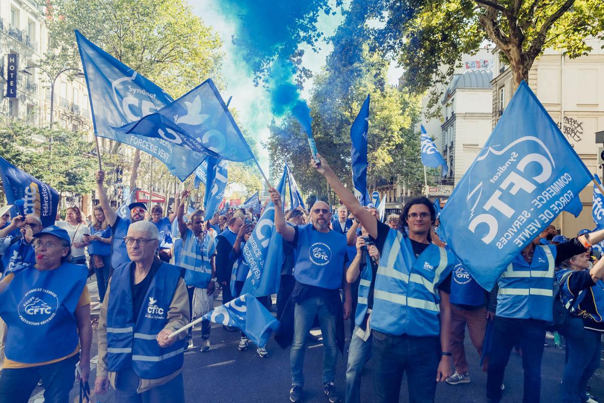 Manifestations du 18 septembre : à Paris, les militants CFTC mobilisés pour « plus d’équité fiscale » et « vivre dignement de leur travail »