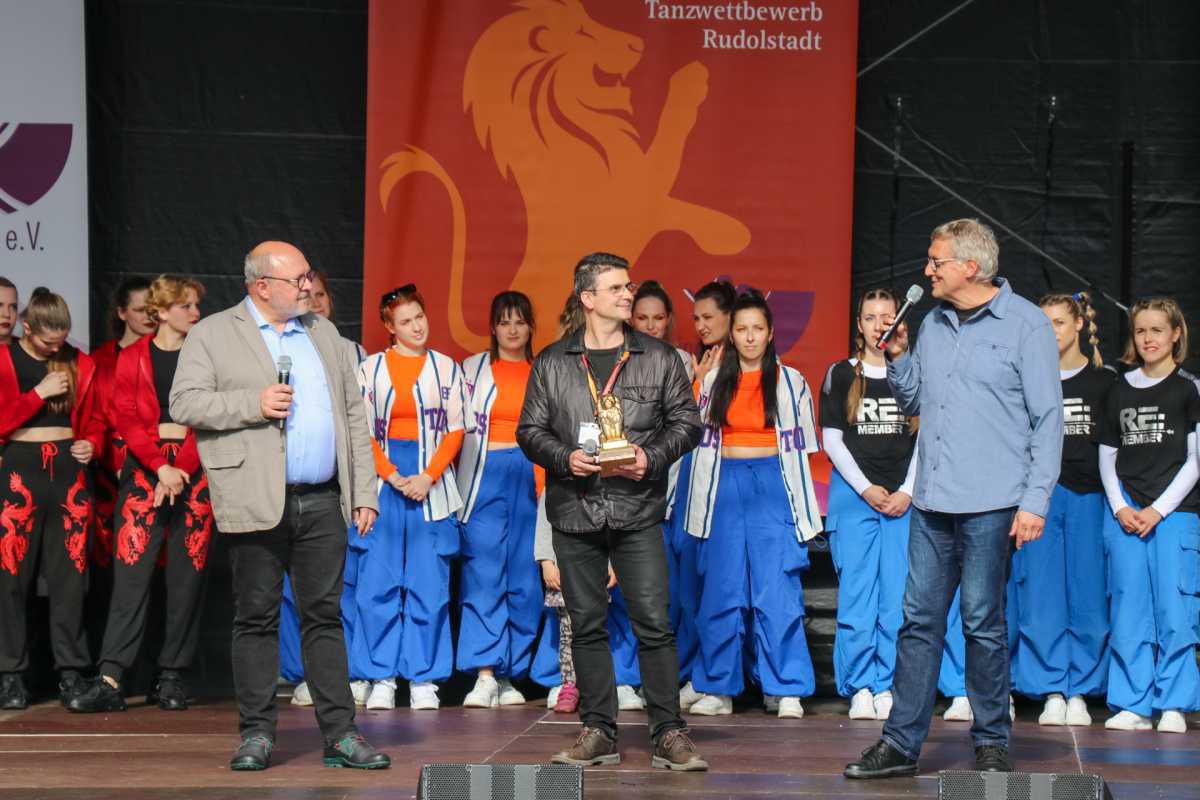 17. offene Tanzwettbewerb "Thüringer Löwe" 17. offene Tanzwettbewerb "Thüringer Löwe"