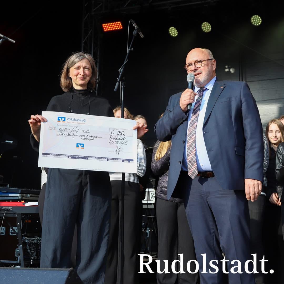 Stimmgewaltiger Auftakt zum 31. Rudolstädter Altstadtfest! Stimmgewaltiger Auftakt zum 31. Rudolstädter Altstadtfest!