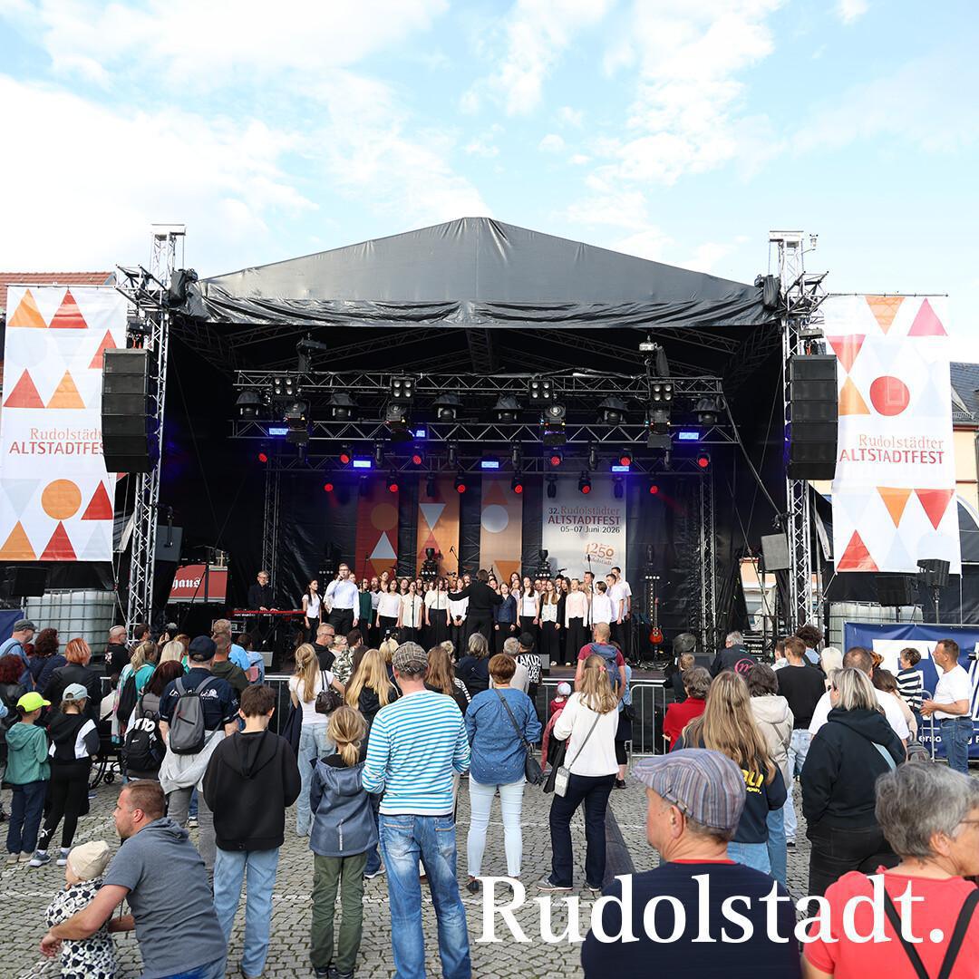 🎶 Gelungener Auftakt auf der Altstadtfest-Bühne 🎶