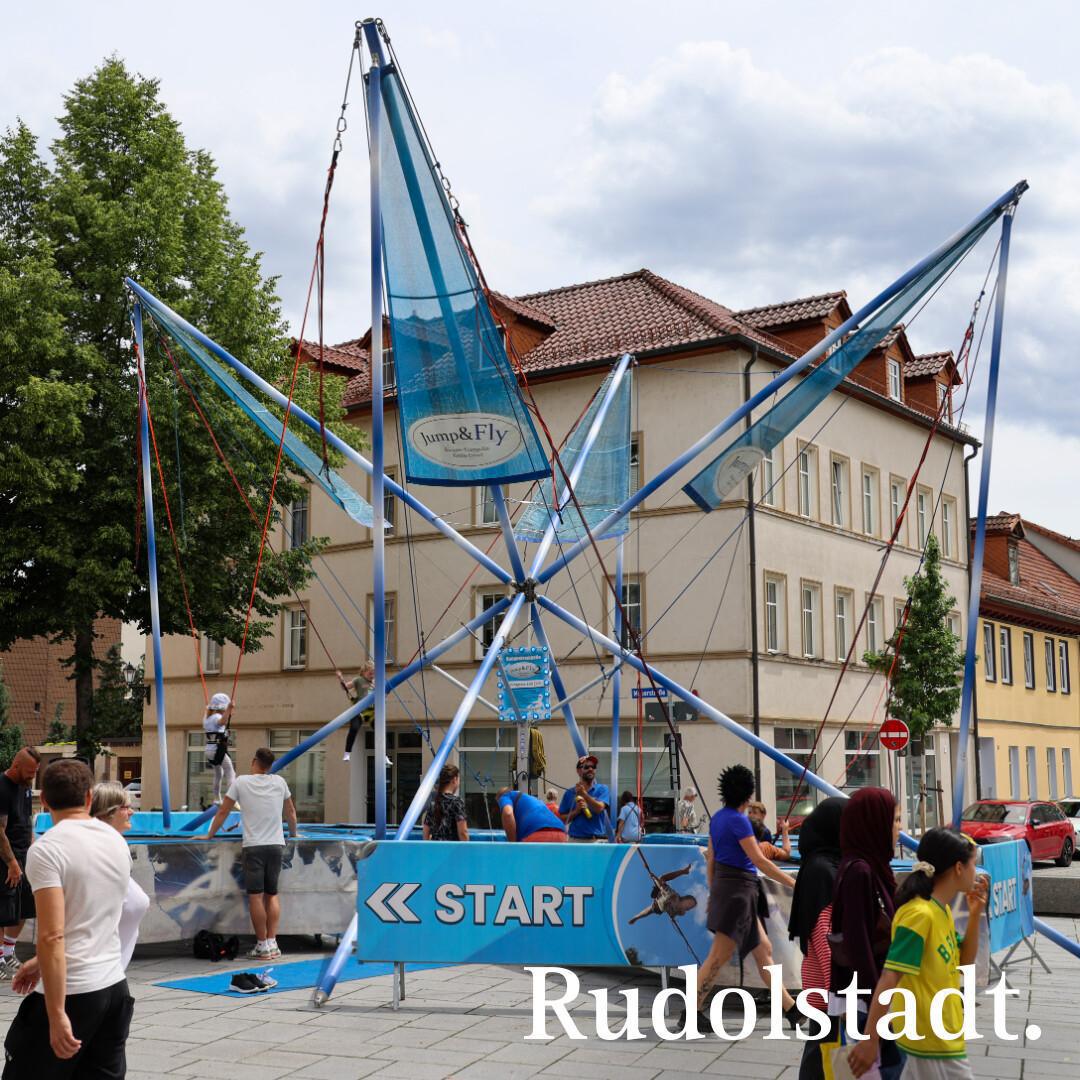 🎉 In der Rudolstädter Altstadt gab es am Samstagnachmittag jede Menge zu entdecken! 🎉 In der Rudolstädter Altstadt gab es am Samstagnachmittag jede Menge zu entdecken!