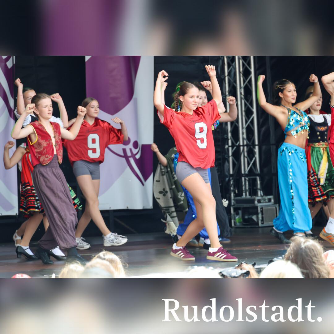 🦁💃 Der krönende Abschluss des 32. Rudolstädter Altstadtfestes läuft!