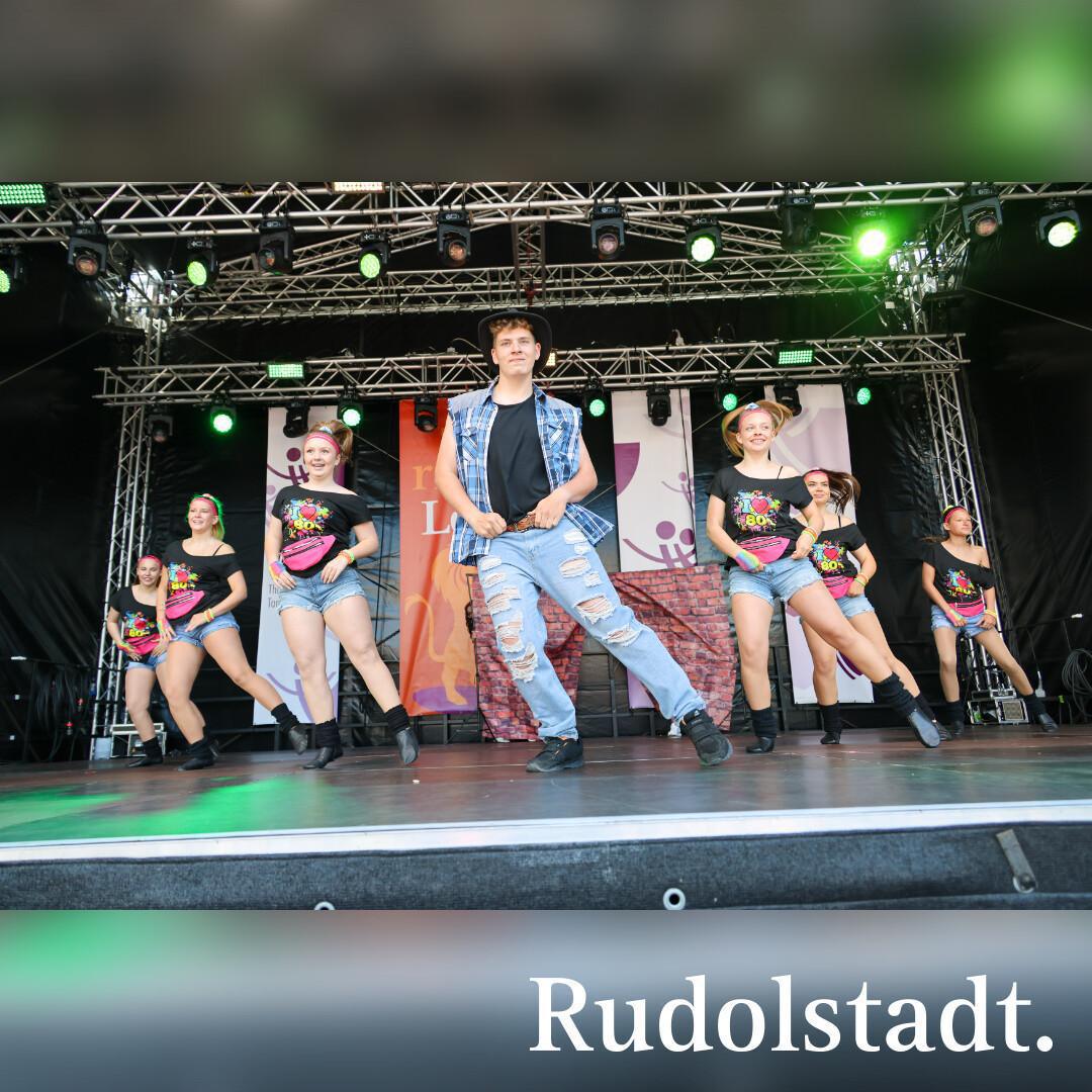 🦁💃 Der krönende Abschluss des 32. Rudolstädter Altstadtfestes läuft! 🦁💃 Der krönende Abschluss des 32. Rudolstädter Altstadtfestes läuft!
