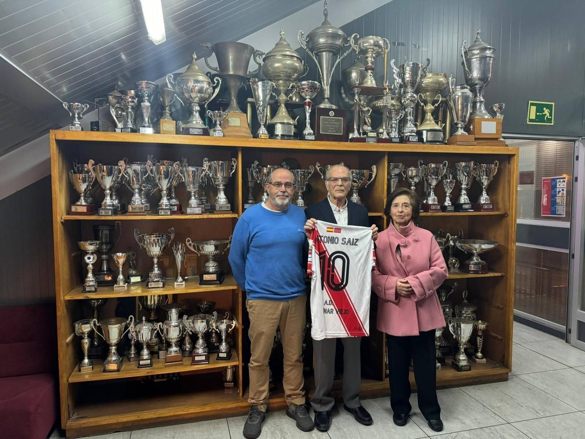 Fallece Antonio Saiz, fundador y primer presidente de la A.D. Colmenar Viejo Fallece Antonio Saiz, fundador y primer presidente de la A.D. Colmenar Viejo
