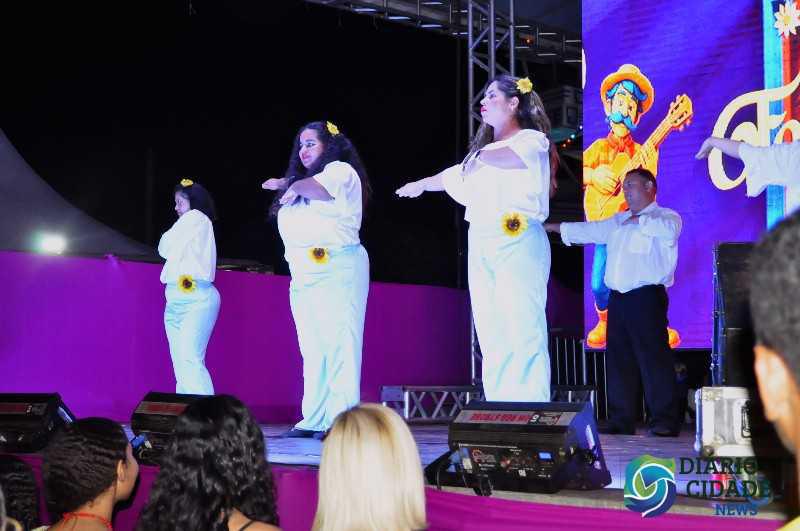  Três Lagoas celebra a 35ª Festa do Folclore com shows de Eduardo Costa e Canavarro