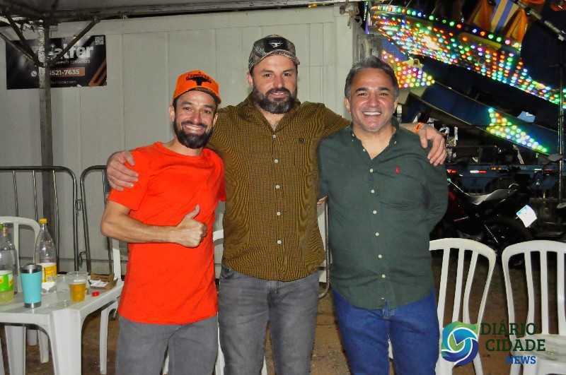 Três Lagoas celebra a 35ª Festa do Folclore com shows de Eduardo Costa e Canavarro Três Lagoas celebra a 35ª Festa do Folclore com shows de Eduardo Costa e Canavarro