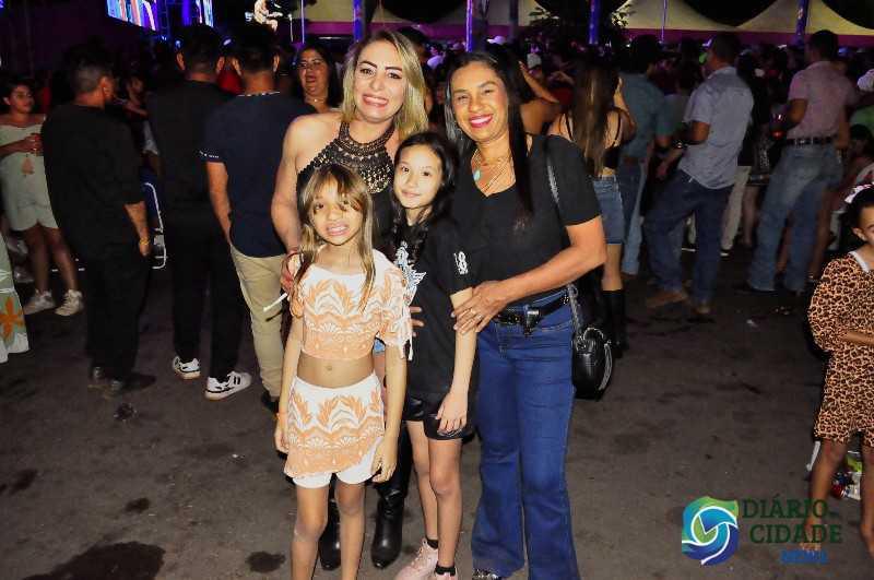  Três Lagoas celebra a 35ª Festa do Folclore com shows de Eduardo Costa e Canavarro