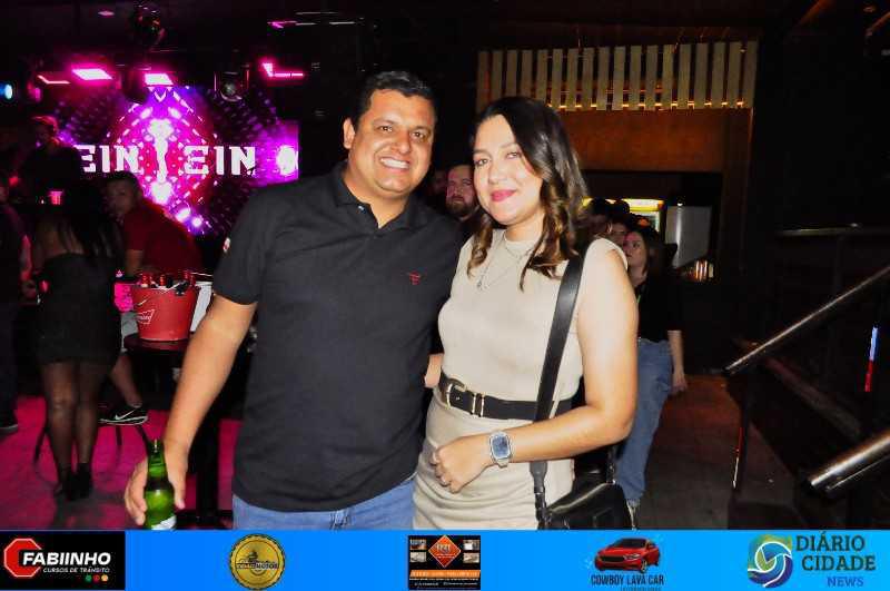 Uma Noite Inesquecível no Müller Pub com As Irmãs Cristinas!