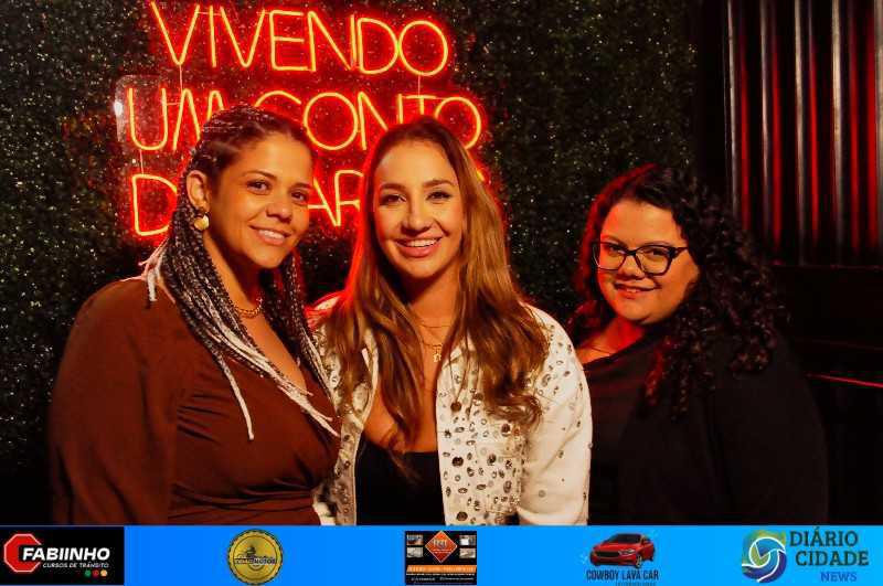 Uma Noite Inesquecível no Müller Pub com As Irmãs Cristinas! Uma Noite Inesquecível no Müller Pub com As Irmãs Cristinas!